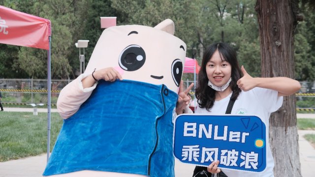 迎新工作照片
